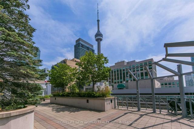 725 - 270 Wellington St W, Condo with 1 bedrooms, 1 bathrooms and 0 parking in Toronto ON | Image 14