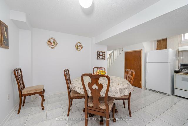 42 Denton Circ, House semidetached with 3 bedrooms, 3 bathrooms and 3 parking in Vaughan ON | Image 27