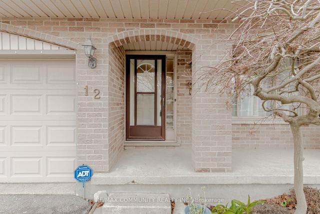 12 Hart Cres, House detached with 4 bedrooms, 3 bathrooms and 4 parking in London ON | Image 12