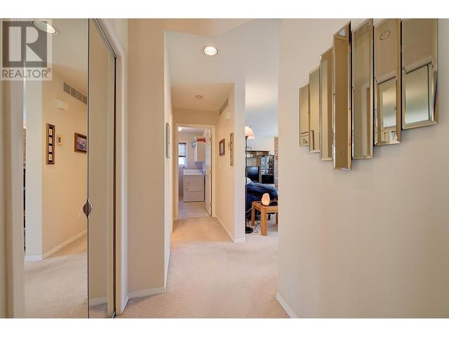 118 - 445 Yates Road, House detached with 4 bedrooms, 2 bathrooms and 4 parking in Kelowna BC | Image 20