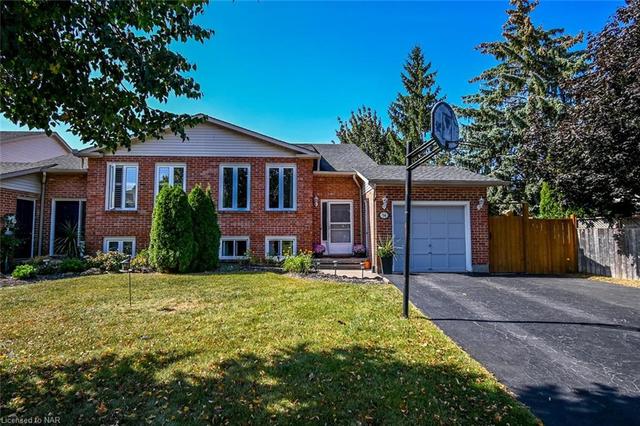 54 Stoney Brook Crescent, House semidetached with 4 bedrooms, 2 bathrooms and 5 parking in St. Catharines ON | Image 1