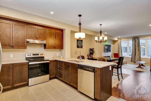 405 Cope Drive, Townhouse with 3 bedrooms, 3 bathrooms and 2 parking in Ottawa ON | Image 12