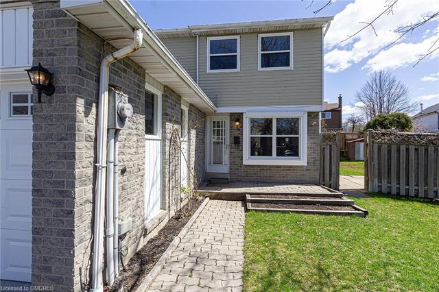619 Beaver Court, House semidetached with 3 bedrooms, 2 bathrooms and 2 parking in Milton ON | Image 34