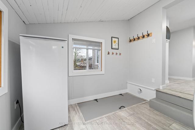 680 Front St, House detached with 3 bedrooms, 1 bathrooms and 2 parking in Quinte West ON | Image 28