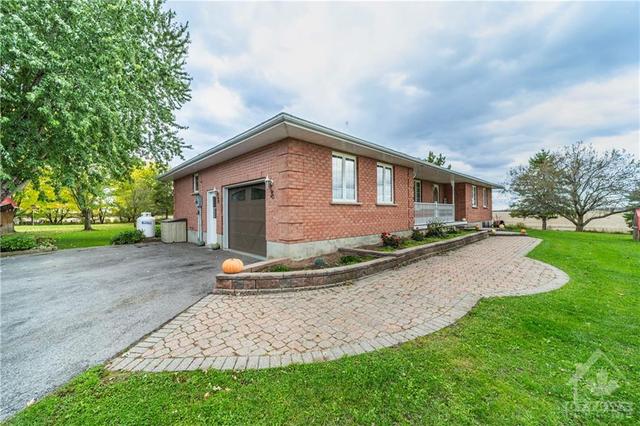 4104 Brinston Road, House detached with 5 bedrooms, 3 bathrooms and 10 parking in South Dundas ON | Image 19