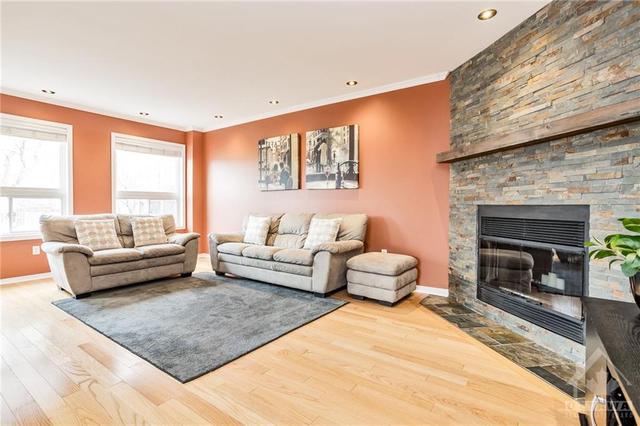 68 Ipswich Terrace, House detached with 4 bedrooms, 3 bathrooms and 5 parking in Ottawa ON | Image 9