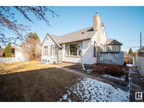 9249 86 St Nw, House detached with 3 bedrooms, 2 bathrooms and null parking in Edmonton AB | Card Image