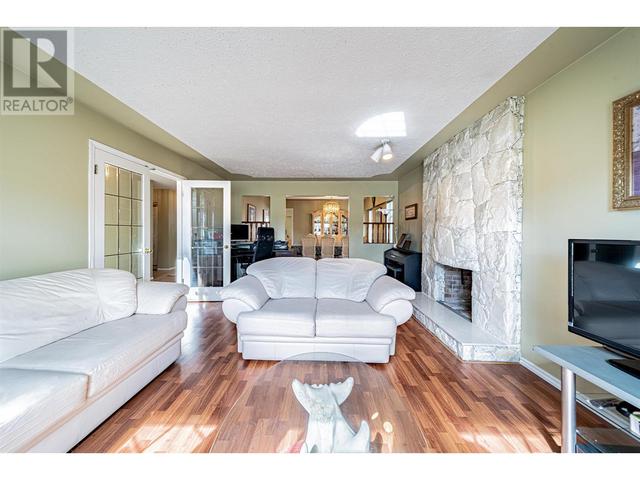5591 Jaskow Drive, House detached with 4 bedrooms, 3 bathrooms and 4 parking in Richmond BC | Image 6