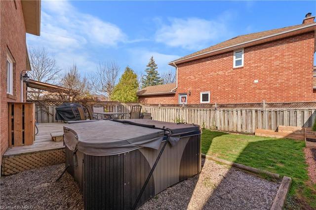 76 Evalene Court, House detached with 4 bedrooms, 3 bathrooms and 6 parking in Brampton ON | Image 30