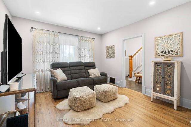 307 Weir St N, House detached with 2 bedrooms, 2 bathrooms and 1 parking in Hamilton ON | Image 35