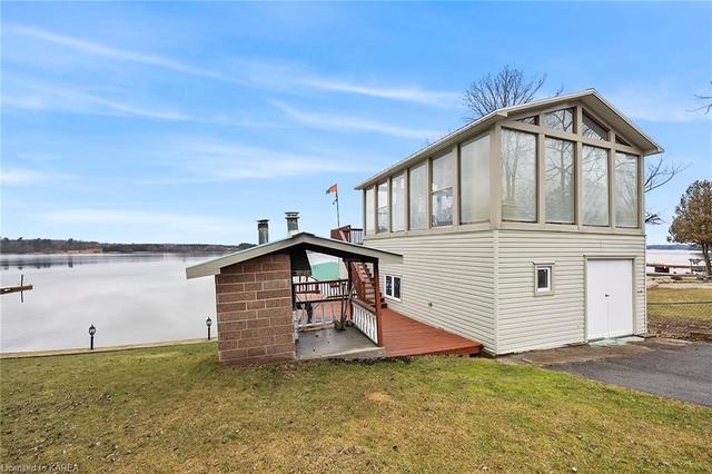 1 Leavis Shores, House detached with 2 bedrooms, 3 bathrooms and 6 parking in Frontenac Islands ON | Image 45