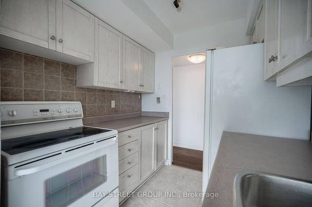 1710 - 1333 Bloor St N, Condo with 3 bedrooms, 2 bathrooms and 1 parking in Mississauga ON | Image 11