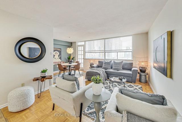 2303 - 30 Gloucester St, Condo with 1 bedrooms, 1 bathrooms and 1 parking in Toronto ON | Image 1