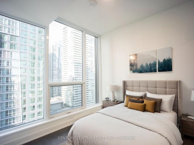 2013 - 35 Mercer St, Condo with 2 bedrooms, 2 bathrooms and 0 parking in Toronto ON | Image 9