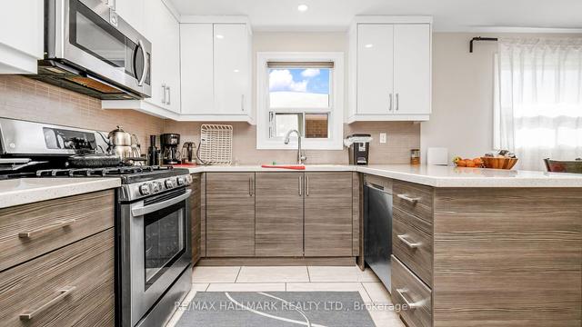 19 Benjamin Boake Tr, House semidetached with 3 bedrooms, 3 bathrooms and 4 parking in Toronto ON | Image 36