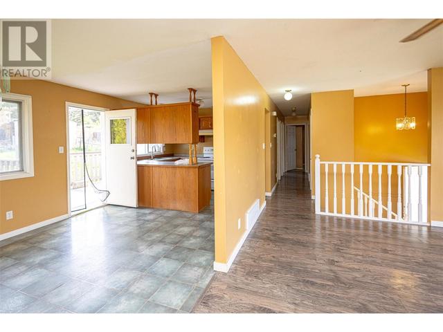 4204 Westview Drive, House detached with 5 bedrooms, 2 bathrooms and 7 parking in Vernon BC | Image 27
