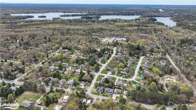 961 Muskoka Beach Road, House detached with 3 bedrooms, 2 bathrooms and 4 parking in Gravenhurst ON | Image 3
