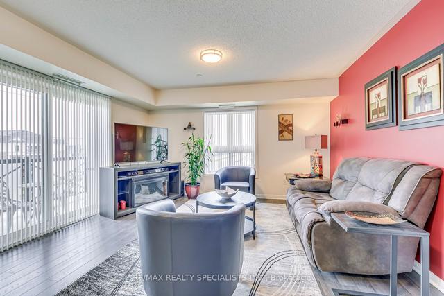 304 - 1045 Nadalin Hts N, Condo with 2 bedrooms, 2 bathrooms and 2 parking in Milton ON | Image 6