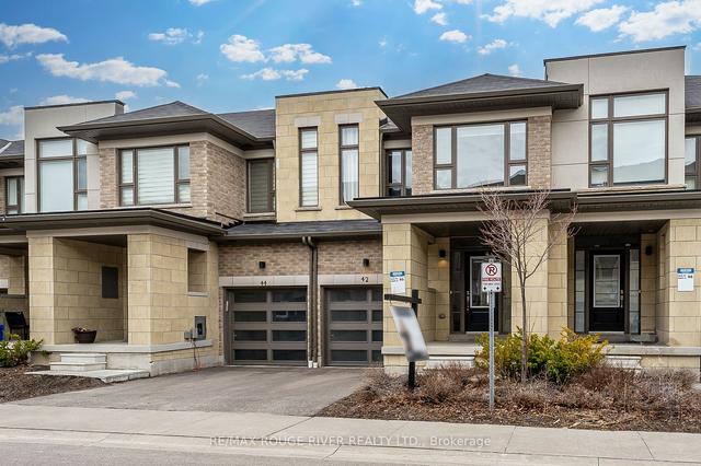 42 Donald Fleming Way, Townhouse with 3 bedrooms, 3 bathrooms and 2 parking in Whitby ON | Image 12