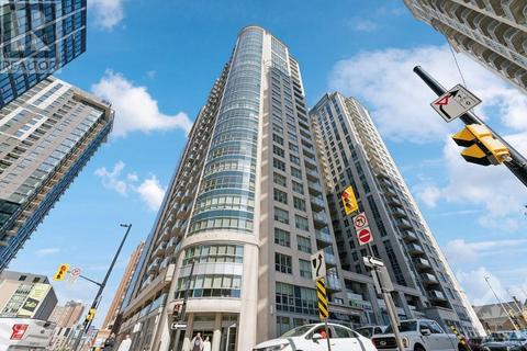 2106 - 242 Rideau Street, Condo with 1 bedrooms, 1 bathrooms and 1 parking in Ottawa ON | Card Image