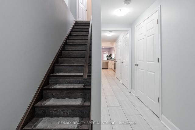 71 Laverty Cres, House detached with 3 bedrooms, 4 bathrooms and 6 parking in Orangeville ON | Image 10