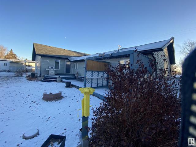 5112 52 St, House detached with 3 bedrooms, 3 bathrooms and null parking in Consort AB | Image 34