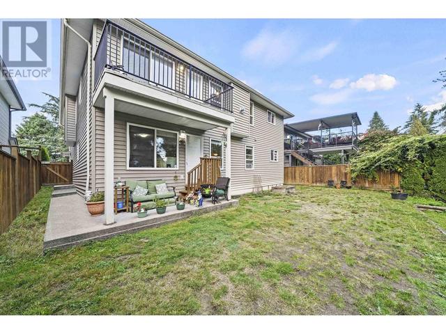 21500 Donovan Avenue, House detached with 6 bedrooms, 3 bathrooms and 5 parking in Maple Ridge BC | Image 34