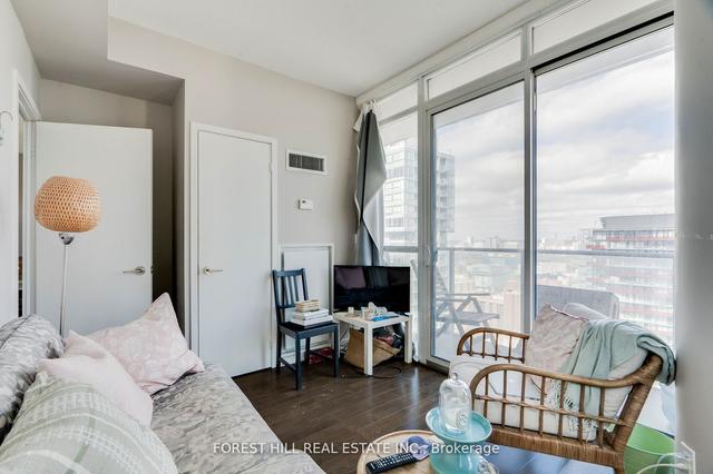 2607 - 126 Simcoe St, Condo with 2 bedrooms, 1 bathrooms and 0 parking in Toronto ON | Image 8