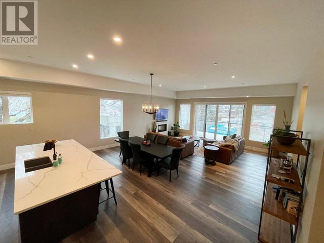 213 - 3313 Wilson Street, Condo with 3 bedrooms, 2 bathrooms and 2 parking in Penticton BC | Image 9