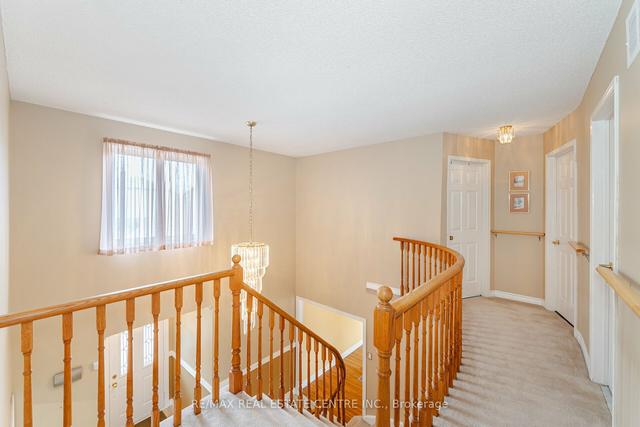 34 Jaffa Dr, House detached with 4 bedrooms, 3 bathrooms and 6 parking in Brampton ON | Image 16