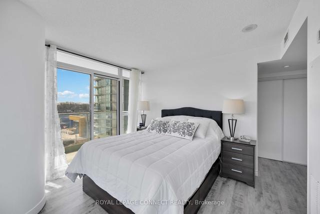 711 - 33 Singer Crt, Condo with 2 bedrooms, 2 bathrooms and 1 parking in Toronto ON | Image 12