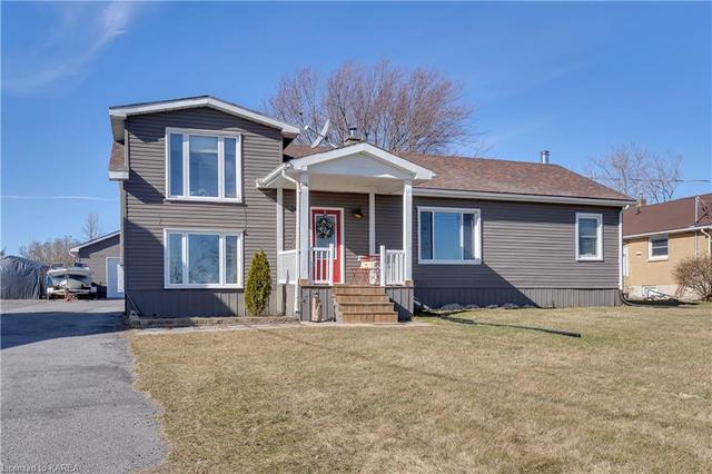 5153 Bath Rd Road, House detached with 4 bedrooms, 3 bathrooms and 12 parking in Loyalist ON | Image 1