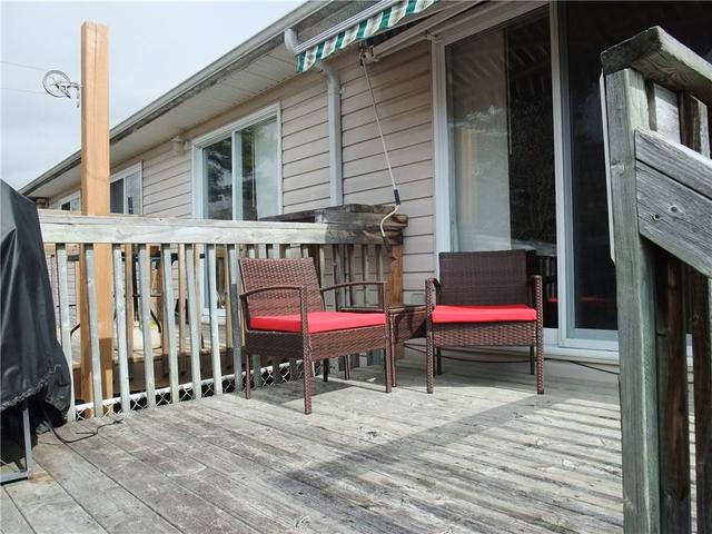 72 Lorne Street N, Townhouse with 3 bedrooms, 2 bathrooms and 4 parking in Renfrew ON | Image 29