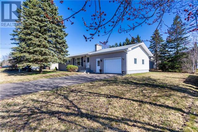44 Avalon St, House detached with 3 bedrooms, 1 bathrooms and null parking in Dieppe NB | Image 27