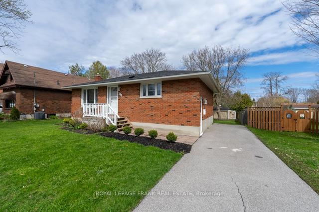100 Colborne St W, House detached with 3 bedrooms, 2 bathrooms and 3 parking in Kawartha Lakes ON | Image 12
