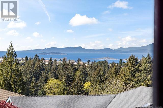 5393 Georgiaview Cres, House detached with 3 bedrooms, 3 bathrooms and 3 parking in Nanaimo BC | Image 5