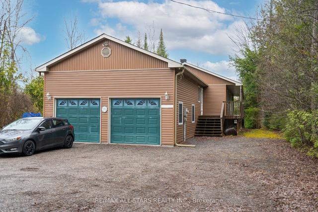 97 Mayfair Dr, House detached with 3 bedrooms, 3 bathrooms and 10 parking in Uxbridge ON | Image 1