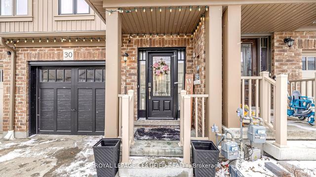 30 Winterton Crt W, House attached with 3 bedrooms, 4 bathrooms and 3 parking in Orangeville ON | Image 12