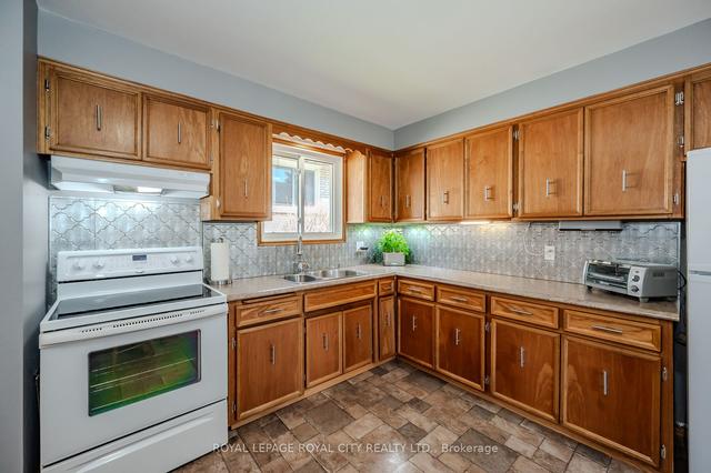 78 Ferndale Ave, House detached with 4 bedrooms, 3 bathrooms and 4 parking in Guelph ON | Image 6