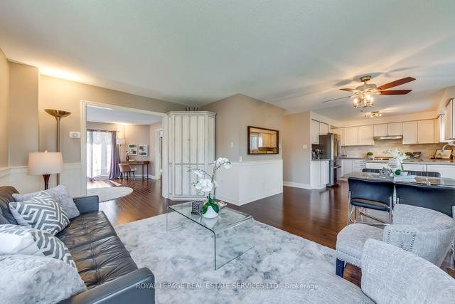3087 Cascade Crt, House detached with 4 bedrooms, 3 bathrooms and 6 parking in Mississauga ON | Image 3