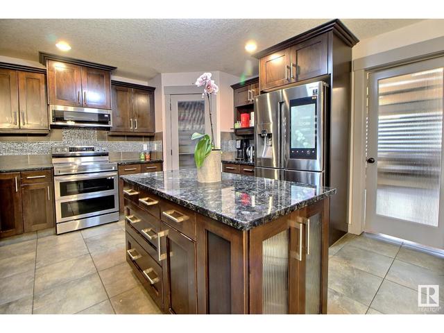2435 Hagen Wy Nw, House detached with 7 bedrooms, 6 bathrooms and null parking in Edmonton AB | Image 10