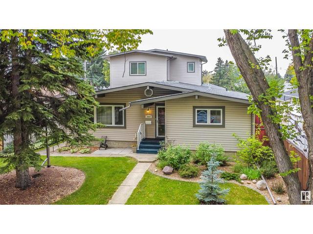 3624 113b St Nw, House detached with 4 bedrooms, 4 bathrooms and null parking in Edmonton AB | Image 1