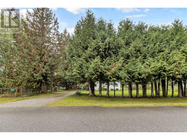 10543 277 Street, House detached with 2 bedrooms, 2 bathrooms and 20 parking in Maple Ridge BC | Image 3