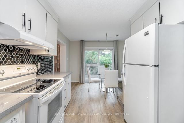 4 - 90 Sarah Lane, Townhouse with 3 bedrooms, 4 bathrooms and 2 parking in Oakville ON | Image 38