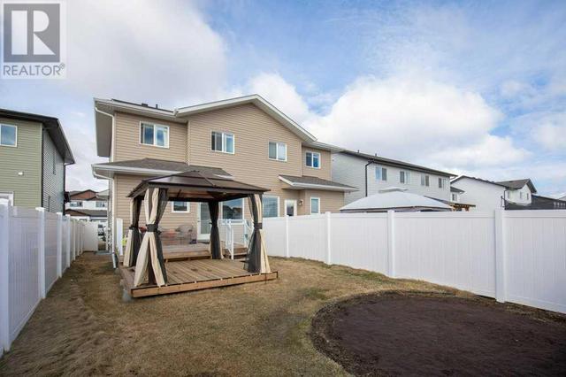 51 Iron Gate Boulevard, House semidetached with 3 bedrooms, 2 bathrooms and 2 parking in Sylvan Lake AB | Image 5
