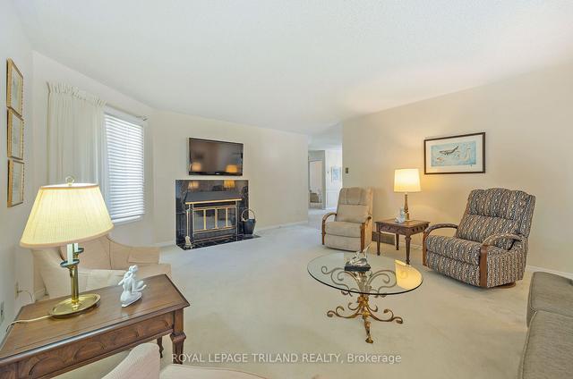 36 - 14 Doon Dr, Townhouse with 3 bedrooms, 2 bathrooms and 4 parking in London ON | Image 30