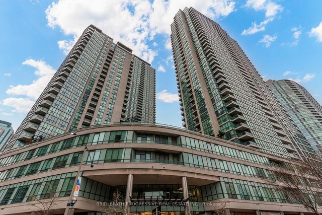 2111 - 12 Yonge St, Condo with 1 bedrooms, 1 bathrooms and 1 parking in Toronto ON | Image 1