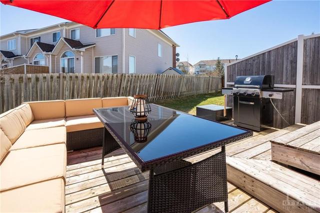 2087 Liska Street, Townhouse with 3 bedrooms, 3 bathrooms and 3 parking in Ottawa ON | Image 27