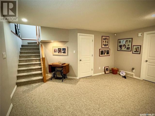 2239 Gardiner Place, House detached with 4 bedrooms, 3 bathrooms and null parking in Regina SK | Image 14