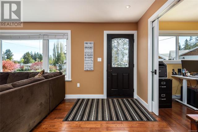 1962 Richardson Ave, House detached with 4 bedrooms, 2 bathrooms and 6 parking in Comox BC | Image 15